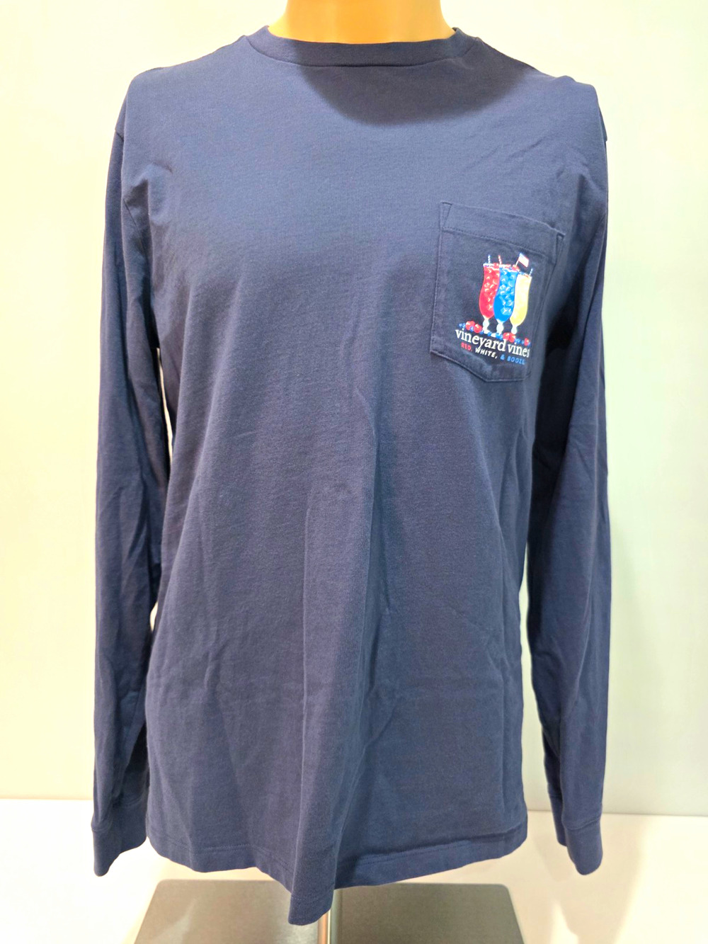 Vineyard Vines Red White & Booze Shirt Mens Small Long Sleeve Pocket USA Flag